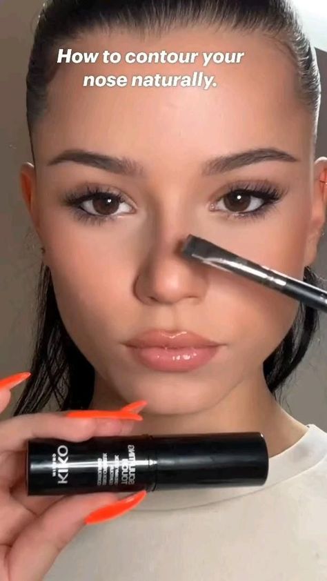 How to contour your nose naturally ✨ Conturing Makeup, Teknik Makeup, Makeup Cantik, How To Contour, Nose Makeup, Video Makeup, Beauty Makeup Tutorial, Makeup Artist Tips, Face Makeup Tips