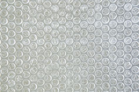 10 inspired uses for bubble wrap Shrink Art, Creative Infographic, Innovative Ideas, Home Organization Hacks, Illustrator Tutorials, Photoshop Illustrator, Organization Hacks, Cool Patterns, Things To Know