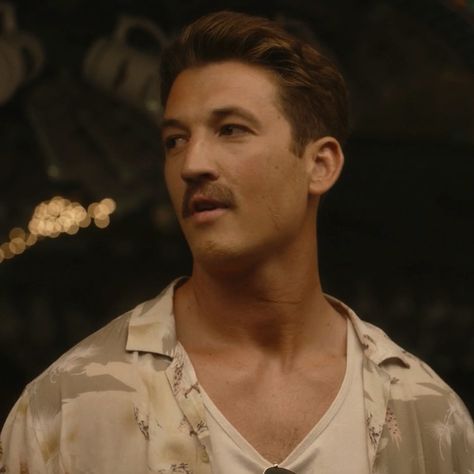 Hangman Top Maverick, Miles Teller Icon, Rooster From Maverick, Topgun Maverick Aesthetic, Rooster Top Maverick, Bradley Bradshaw Aesthetic, Miles Teller Aesthetic, Rooster Topgun, Rooster Maverick