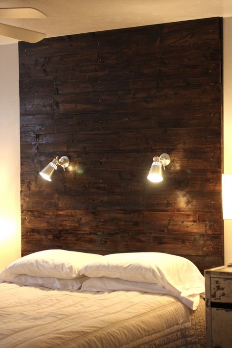 Diy Headboard Wooden, Headboard Tutorial, Headboard Ideas, Rustic Headboard, Pallet Projects Furniture, Wooden Pallet Furniture, Diy Headboards, Wooden Headboard, Diy Headboard