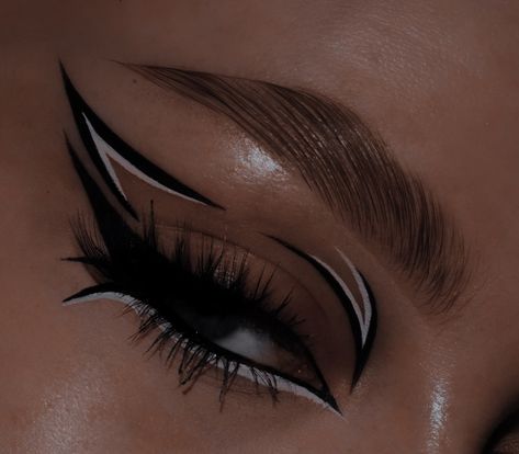 Eye Looks With White Eyeliner, Red Carpet Eye Makeup, Black And White Liner Eye Makeup, White Eyeliner Makeup Looks Black Women, Eyeliner White And Black, Euphoria Makeup Black, Wednesday Addams Makeup Ideas, White And Black Eyeliner Looks, Black And White Makeup Aesthetic