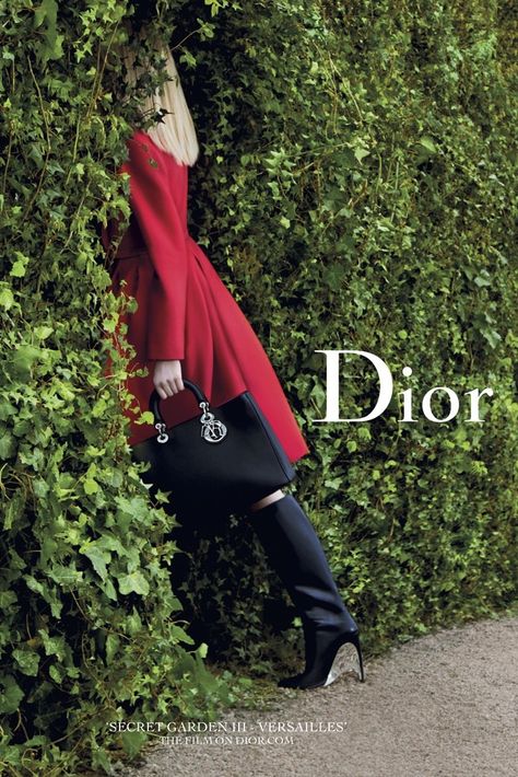 Daria Strokous Poses in Versailles for Diors “Secret Garden” 2014 Campaign Mode Editorials, Campaign Fashion, Ad Campaigns, Looks Street Style, Dior Couture, Red Coat, Fashion Advertising, 인물 사진, Ad Campaign