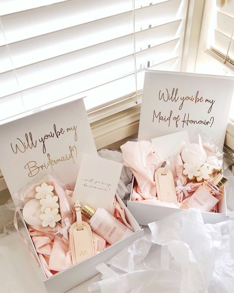 Boujee Bridesmaid Proposal, Clear Bridesmaid Boxes, Acrylic Bridesmaid Proposal Boxes, Clear Bridesmaid Proposal Boxes, Bachelorette Proposal, Clear Box Bridesmaid Proposal, Hampers Idea, Childhood Best Friends, Wedding Gift Hampers