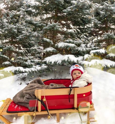 Jenny Taranto 🌻 on Instagram: "First snowfall in December, and first sleigh ride for our little winter babe. To say he loved it would be an understatement!❄️ ✨What’s your favorite winter activity?" Toddler Sled, Mom Inspo, First Snowfall, Winter Activity, Winter Photoshoot, Sleigh Ride, Winter Activities, Baby Winter, Baby Photoshoot