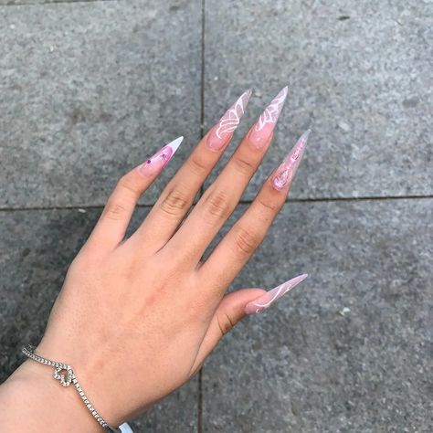 Stilleto Pinky Finger Nails, Pink Stelito Nails, Sharp Nails Pink, Pink Nails Sharp, Pink Short Stiletto Nails, Pink Nails Stiletto, Stelito Nails, White Stiletto Nails, Pink Stiletto Nails