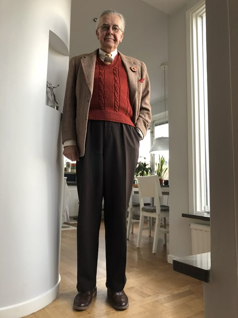 Grandfather Outfit Men, 1940s Outfits Men, Eclectic Grandpa Mens Fashion, Italian Grandpa Style, Old Men Outfit, Grandpa Style Aesthetic Men, Old Man Core, Old Man Suit, Grandpa Core Aesthetic