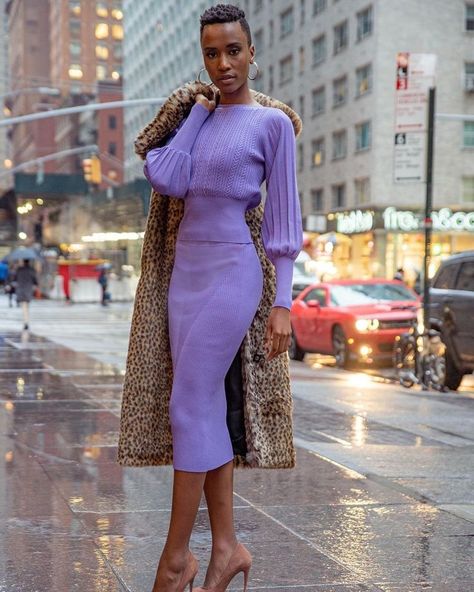 New York & Company on Instagram: “Spotted: Miss Universe @zozitunzi wearing our latest @evamendes collection in NYC today. #NYandCompany” Classy Dress Pants Outfits, Boat Neck Sweater, Looks Street Style, Style Winter, Print Coat, Inspiration Mode, Boat Neck, Classy Outfits, African Fashion