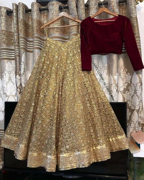 Bridesmaid Suit, Lehenga Simple, Lengha Dress, Bridesmaid Suits, Golden Lehenga, Indian Gown, डिजाइनर कपड़े, Chikankari Lehenga, Lehenga Dress