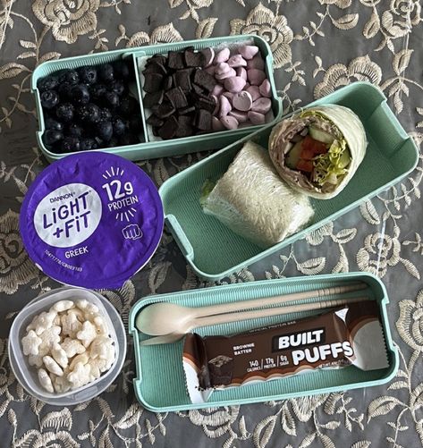 Healthy Lunch Snacks, Aesthetic Bento Box Lunch, Healthy Food Inspiration, Lunch Box Aesthetic, Food Mood, Thread Twitter, Packed Lunch, Meal Prep Snacks, Lunch Food