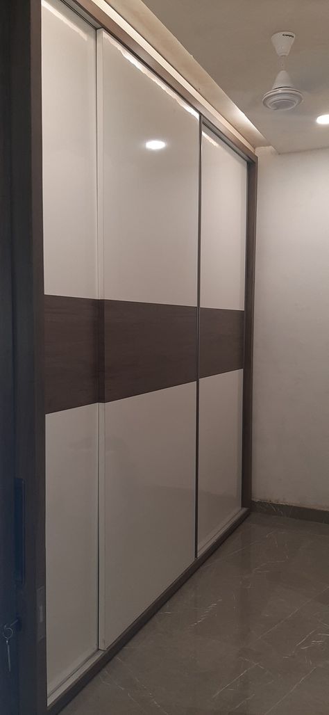 Acrylic Mica Wardrobe, Mica Design For Wardrobe, Bedroom Wardrobe Colour Combination, Wardrobe Colour Combination, Cupboard For Bedroom, Bedroom Color Combination, Bedroom Cupboards, Living Room Tv Unit, Home Stairs Design