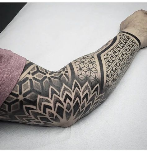 Mandala Tattoo Design For Men, Half Mandala Tattoo Design, Geometric Arm Tattoo, Tattoo Design For Men, Half Mandala Tattoo, Tato Mandala, Men's Tattoo, Upper Arm Tattoo, Geometric Tattoo Sleeve Designs