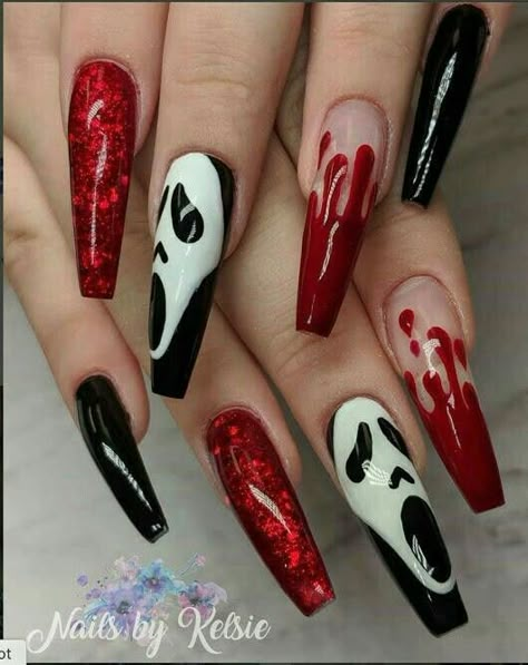 Scream Movie Nails, Horror Nails Designs, Horror Movie Nails, Ghostface Nails, Paznokcie Hello Kitty, Scary Nails, Horror Nails, Holloween Nails, Witchy Nails