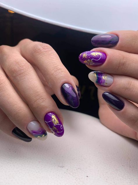 galaxy nails, gold leaves on nails, marble nails Galaxy Marble Nails, Purple Abstract Nails, 50 Shades Of Purple, Nails Marble, Abstract Nails, Nails Gold, Galaxy Nails, Purple Abstract, Gold Leaves