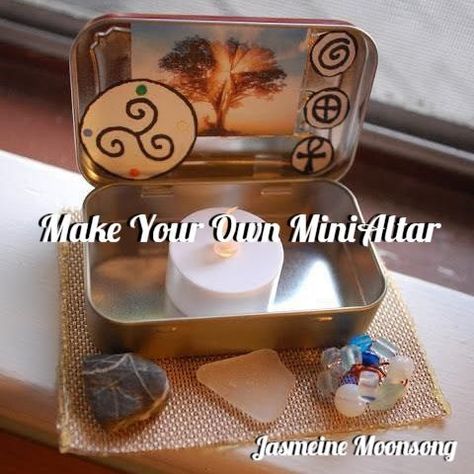 Mini Altar Ideas, Altar Ideas Sacred Space, Wicca Holidays, Start With Why, Witchcraft Diy, Witchcraft Candles, Altar Ideas, Good Luck Spells, Mini Altar