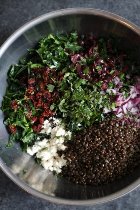 Parsley Salad, Black Lentils, Mediterranean Food, Lentil Salad, Lentil Recipes, Mediterranean Recipes, Vegetarian Dishes, Soup And Salad, Lentils