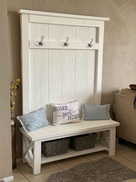 White Entryway Bench, Bookshelf Entryway, White Bench Entryway, Entry Coat Rack, Bench Shelf, Entryway Diy, White Entryway, Hall Tree Bench, Diy Entryway Bench