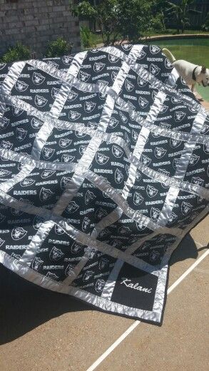 Raiders Quilt made by Penny Ramos Raiders Blanket, Cowboys Quilt, Football Quilt, Cowboy Quilt, Oakland Raiders Logo, Sports Quilts, Raiders Baby, Mom Things, Raiders Logo