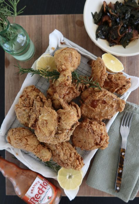 Fried Chicken With Flour, Cornmeal Fried Chicken, Cornmeal Bread, Fire Chicken, Lemon Pepper Seasoning, Crispy Fried Chicken, Chicken Feed, Pickle Juice, Chicken Main Dishes