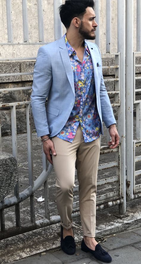 Garden Wedding Attire Men, Men's Wedding Guest Look, Colorful Cocktail Attire Men, Garden Party Dress Code Men, Tea Party Outfit Men, Garden Party Outfit Men, Foto Streetwear, Mens Cocktail Attire, Lotus Casino