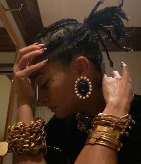 Dope Jewelry Accessories, Tracee Ellis Ross, Bulgarian Rose, Queen Mother, Dope Jewelry, Funky Jewelry, Jewelry Lookbook, Girls Life, Jewelry Inspo