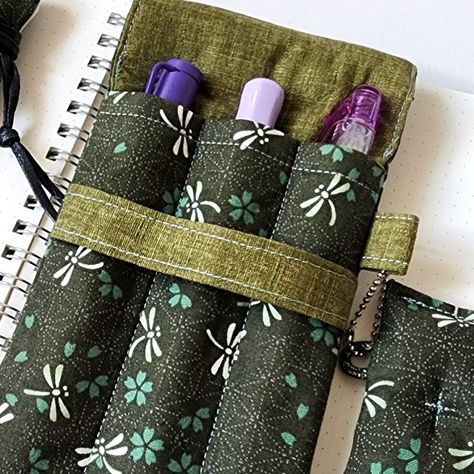 Planner Pens Holder, Fountain Pen Case, Pretty Pens, Green Dragonfly, Planner Pens, Hand Lettering Tutorial, Pen Pouch, Japanese Textiles, Lettering Tutorial