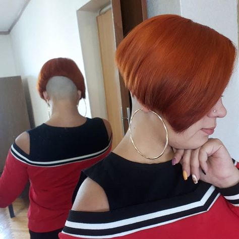 Extreme Hair Colors, Shaved Bob, Sleek Bob Hairstyles, Shaving Cut, Undercut Long Hair, Shaved Head Women, Shaved Hair Designs, Shaved Nape, Latest Short Hairstyles