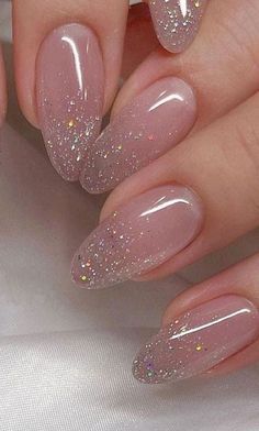 Glitter Gradient Nails, New Years Nail Designs, Graduation Nails, Square Nail Designs, Nude Nail Designs, Heart Nail Art, White Nail, Winter Nail Art, New Year's Nails