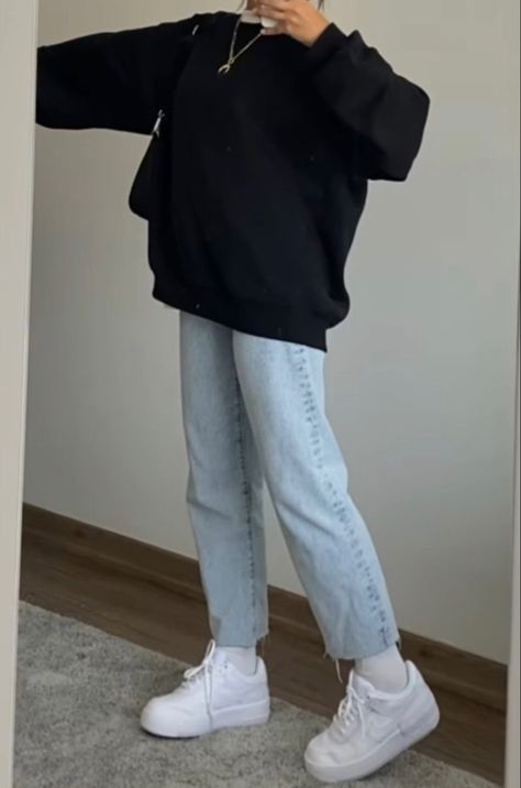 simple comfy cute outfit black crew neck light wash jeans cut off white shoes Hoodie And Jeans Outfit, Jeans And Hoodie, Trendy Outfits Indian, Hijab Aesthetic, Black Jeans Outfit, Off White Shoes, Korean Casual Outfits, Light Jeans, Drawing Clothes