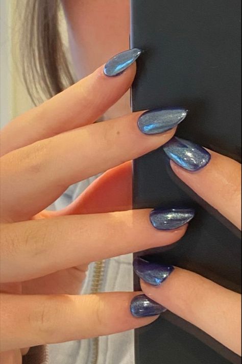 Black Nails With Blue Chrome, Midnight Blue Nails Aesthetic, Chic Blue Nails, Indigo Almond Nails, Smokey Blue Nails Prom, Navy Chrome Nails Almond, Navy Blue Prom Nails Almond, Dark Blue Holographic Nails, Dark Blue Iridescent Nails