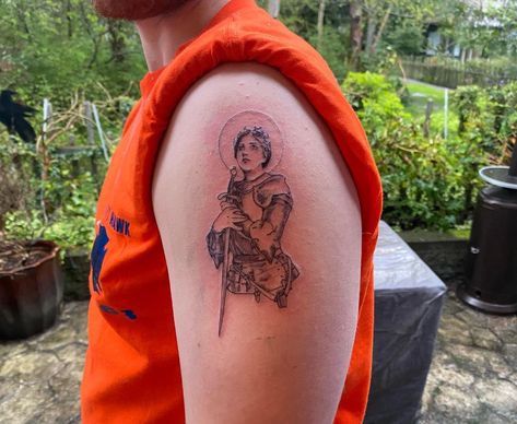 Joan Of Arc American Traditional Tattoo, Joan Of Arc Art Tattoo, Joan Of Art Tattoo Traditional, Joan Of Arc Tat, Arthurian Tattoo, Joan Of Art Tattoo, Art History Tattoo, So Much Tattoo, Saint Joan Of Arc