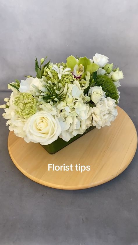 NYC Wedding and Events Florist | With this flower arranging method, you 1. Don’t need a ton of flowers to make a beautiful centerpiece. 2. Don’t need to use floral foam... | Instagram Compact Flower Arrangements, Small Bud Vases, Rose Flower Arrangements, Sage Green Wedding, Queen Annes Lace, Beautiful Centerpieces, Flower Arranging, Floral Foam, Spray Roses