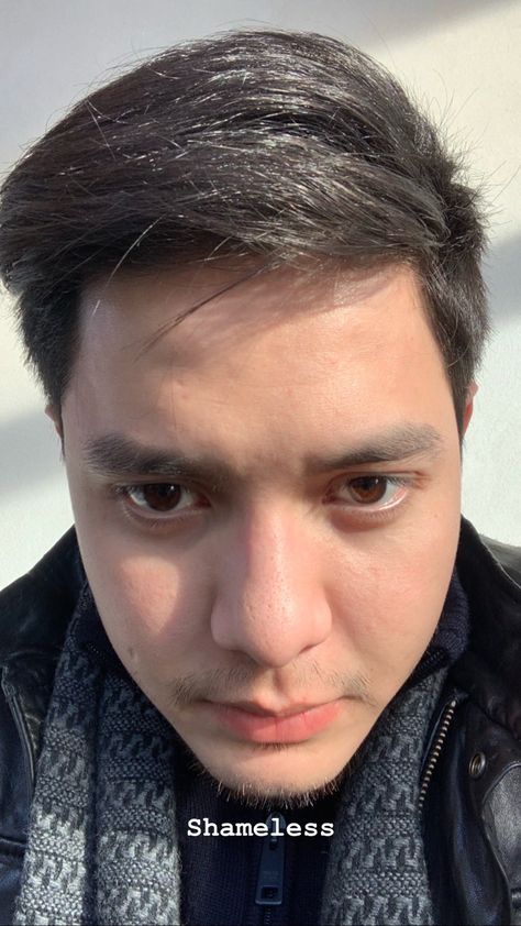 Shameless selfie. Alden Richards's twitter update. February 16, 2019. Alden Richards in Iceland. Laguna Philippines, Maine Mendoza, Asian Men's Hairstyles, Alden Richards, Artist Singer, Tv Awards, Enjoy Your Vacation, Men's Hairstyles, Tv Host