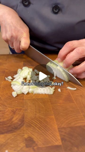 How To Dice An Onion Videos, How To Chop An Onion, How To Dice An Onion, How To Cut An Onion, Cut An Onion, How To Cut Onions, Perfect Squares, Cooking Videos, Food Hacks