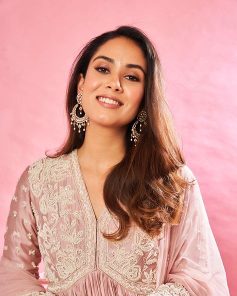 Pink Indian Suit, Mira Kapoor, Pink Anarkali Suits, Onion Pink, Ridhi Mehra, Pink Anarkali, Wedding Wardrobe, Mira Rajput, Expensive Dresses