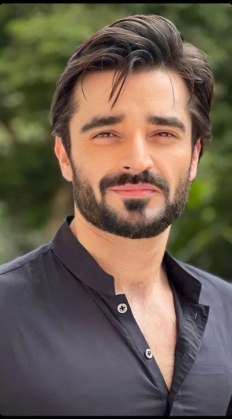 Hamza Abbasi, Hamza Ali Abbasi, Handsome Arab Men, Actors Male, Arab Men, Pakistani Dramas, Batman Comics, Actor Photo, Girly Photography