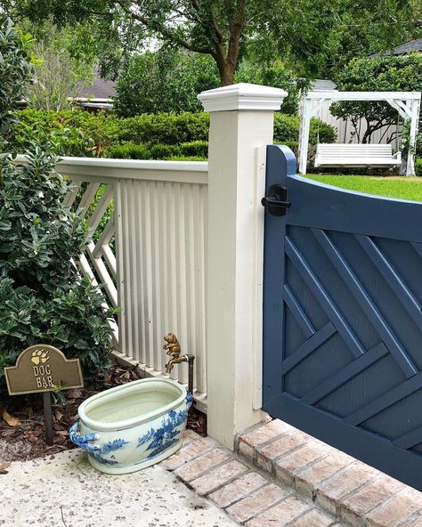 Dog Station, Dog Washing Station, Beautiful Home Gardens, Garden Arbor, Dog Wash, Decks Backyard, Foot Bath, Dog Bath, Greenhouse Gardening