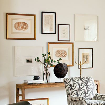 TG interiors: Betsy Brown and Lindsey Bond Meadows Gold Sculpture, White Armchair, Stacked Books, Art Walls, Moody Interiors, Wooden Console Table, Wooden Console, Design Accessories, Gallery Wall Frames