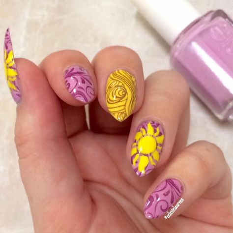 Disney Nail Art Princess, Nail Designs Disney Princess, Rapunzel Nails Aesthetic, Tangled Nails Aesthetic, Tangle Inspired Nails, Tangled Rapunzel Acrylic Nails, Disney Princess Nails Aesthetic, Disney Nails Rapunzel, Disney Rapunzel Nails