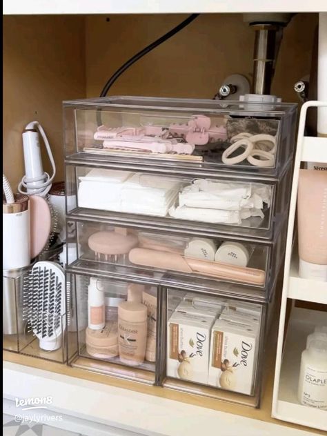 Bathroom Closet Organization Ideas, Bathroom Sink Organization, Bathroom Counter Organization, Bathroom Drawer Organization, Bathroom Closet Organization, Bathroom Storage Hacks, Dorm Bathroom, Closet Organization Ideas, Room Vibes