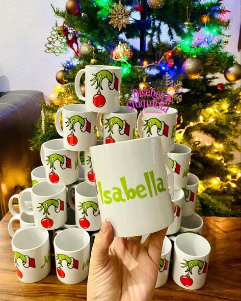 Diy Christmas Mugs, Sublimacion Ideas, Cricut Christmas Ideas, Christmas Cups, Family Christmas Party, Christmas Shirts For Kids, Christmas Tumblers, Wonderful Time Of The Year, Diy Prints