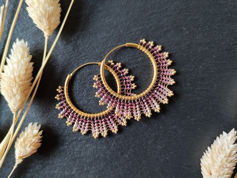 Loc Beads, Diy Jewelry Videos, Colored Earrings, Purple Shades, Miyuki Delica Beads, Brick Stitch Earrings, Brass Hoops, Beaded Earrings Patterns, Bead Embroidery Jewelry