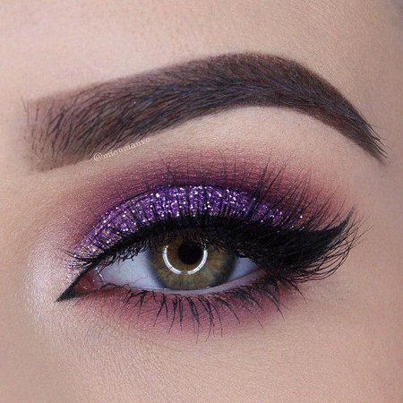 Trucco Smokey Eye, Prom Makeup For Brown Eyes, Younique Mascara, Make Up Designs, Tutorials Makeup, Purple Eye Makeup, Glitter Eye Makeup, Purple Makeup, Eye Makeup Designs