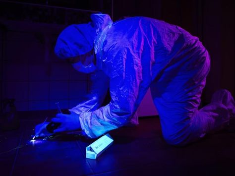 Uncover the power of Luminol, a century-old forensic tool that reveals hidden blood traces with unique chemiluminescence, aiding in crime investigations Detective Aesthetic, My Future Job, Forensic Scientist, House Design Pictures, Forensic Science, Report Writing, Future Jobs, Forensic, Science Lab