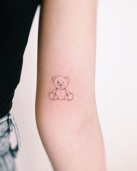 Minimal Teddy Bear Tattoo, Minimalist Teddy Bear Tattoo, Teddy Bear Tattoo Small Simple Outline, Mini Teddy Bear Tattoo, Fineline Bear Tattoo, Teddy Tattoo Bear, Fine Line Teddy Bear Tattoo, Small Teddy Bear Tattoo, Tiny Bear Tattoo