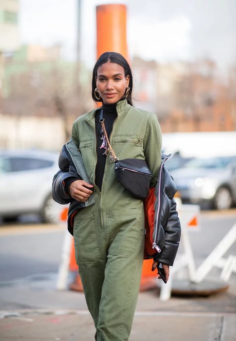 Winter Outfit Idea: A Turtleneck Worn Under a Button-Down and Blazer | The Best Street Style to Inspire Your Winter Looks | POPSUGAR Fashion Photo 25 Cargo Pants In Winter, Winter Street Style 2020, Shirt Under Jumpsuit, How To Wear Turtleneck, Jumpsuit Outfit Winter, Archival Fashion, Army Green Jumpsuit, Shirt Under Dress, Turtleneck Under