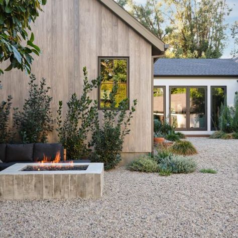 Studio City Oasis - Delta Millworks Zen Studio, Outdoor Vibes, Golden Buzzer, Emily Henderson, Got Talent, Los Angeles Homes, Exterior Wood, Exterior Siding, Firepit