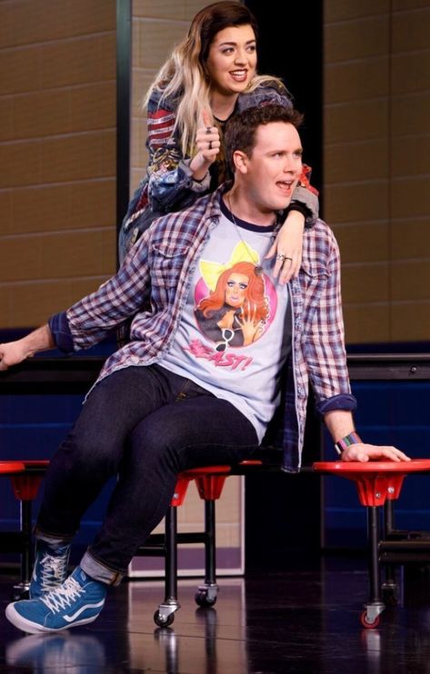 Damien from the new Mean Girls musical wearing an Alyssa Edwards shirt! BEAST! Damian Mean Girls, Funny Girl Musical, Mean Girls Costume, Broadway Costumes, Theatre Geek, Theatre Nerds, Theatre Life, Broadway Theatre, Dear Evan Hansen