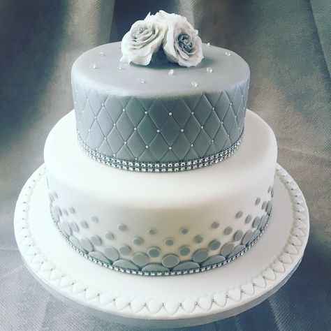 1930s inspired Diamond Wedding anniversary cake. 2 layers of fruit cake is hiding under there. Delicious. 2 Layer Wedding Cake Designs, 2layer Cake Design, 2 Layer Wedding Cake, Diamond Wedding Anniversary Cake, Layer Wedding Cake, Anniversary Cake Designs, Diamond Wedding Anniversary, Wedding Anniversary Cake, Ladies Blouse Designs