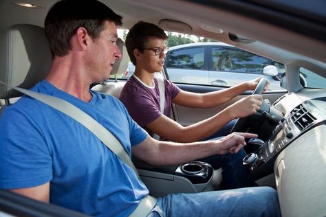 5 Things Your Teen Won’t Learn in Driver’s Ed Teen Driving, Drivers Education, Teen Driver, Driving Instructor, Driving Tips, Traffic Safety, Chrysler Jeep, Driving School, Driving Safety