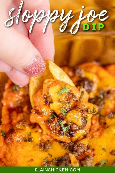 Easy Sloppy Joe Dip - only 4 ingredients! Ground beef, Manwich sauce, cream cheese, and cheddar cheese. Sloppy Joe fans will go crazy over this dip. All the flavors of sloppy joes PLUS tons of cheese. I could eat this for lunch or dinner – not just as an appetizer!! This is perfect for game day, parties, or nacho night! Just spoon the dip over chips and enjoy! #dip #dinnerdip #appetizer #partyfood #gameday #tailgating Sloppy Joe Dip, Sloppy Joes Dip, Nacho Night, Plain Chicken Recipe, Sloppy Joes Easy, Joe Recipe, Plain Chicken, Dip Recipes Easy, Sloppy Joe